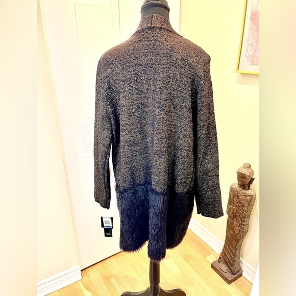 🆕Alfani Prima  Luxe metallic gold/black knit w/faux fur btm panel cardigan ✨ - Picture 4 of 13